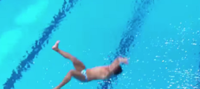 水泳の飛び込みの国際大会で選手2人がふざけて「0点」を記録し話題に！