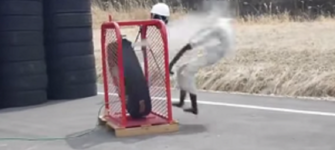 タイヤ破裂の威力は手榴弾並！タイヤバーストの怖さがよく分かる実験映像！！