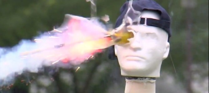 アメリカの花火の安全啓蒙映像がシュールすぎる