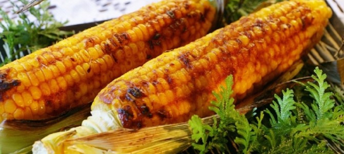 トウモロコシを皮付きでまるごと焼いて食べると絶品！美味しさが逃げずホクホク！！