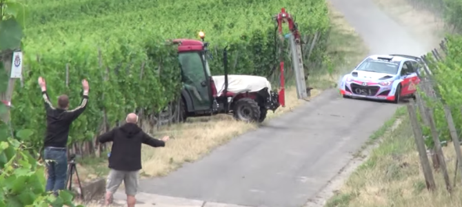 ラリードライバーの腕凄い！クラッシュ不可避と思った瞬間、高スピードから一気に停止！