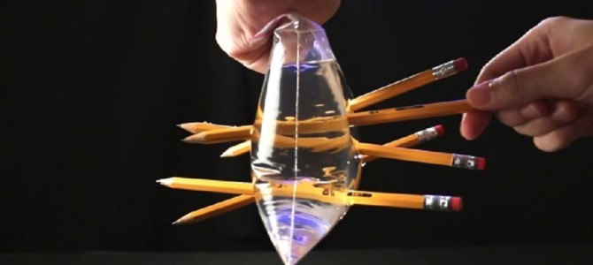 液体を使った驚愕の科学実験10選！なぜこうなるのか不思議すぎる！