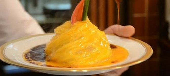 タマゴが渦巻き状に！「美しすぎるオムライス」の作り方！