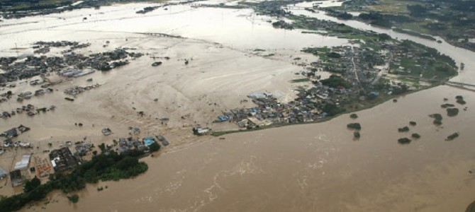 これがドローンの正しい使い方！国土地理院が、鬼怒川の堤防決壊箇所の空撮映像を公開！