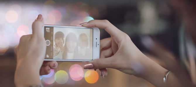 本日発表されたiPhone６S、そのCMになんと○○○が出演！