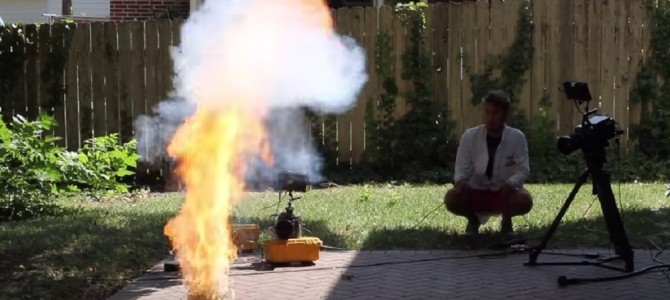 6,000本以上のマッチを燃やすとどうなるか実験した映像が話題！！