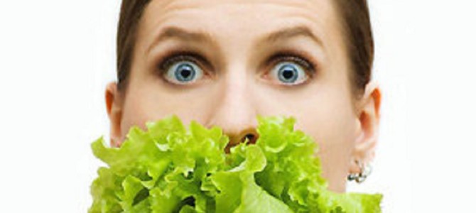 超カンタン！レタスの芯を一瞬できれいに取る方法！