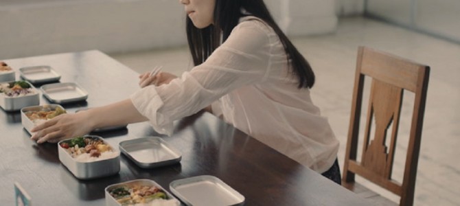 お母さんの作ったお弁当を探し当てることはできるのか？感動の結末に泣いた！