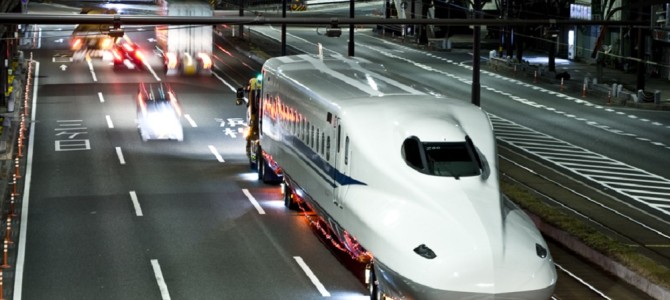 深夜、500系新幹線を陸送している現場に遭遇！