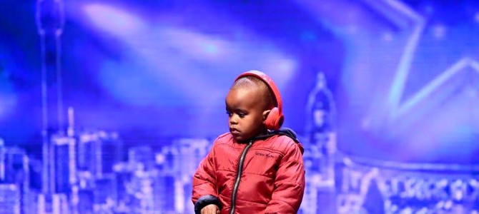 南アフリカのオーディション番組に「3歳児のDJ」が登場！そのテクニックに観客総立ちで大盛り上がり！