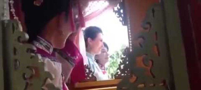 完全に騙された！一見なんの変哲も無い中国映画のワンシーン。しかし、外から見るととんでもない秘密がw