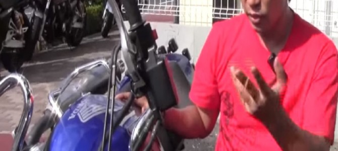 輪ゴム一本で簡単に！倒れたバイクを簡単に引き起こす方法！