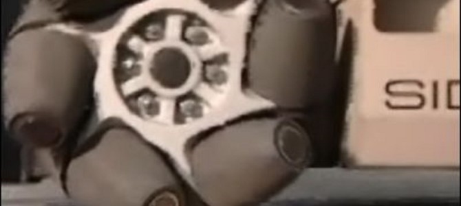 真横やその場回転もできる不思議なタイヤ「AirTrax」が素晴らしい！