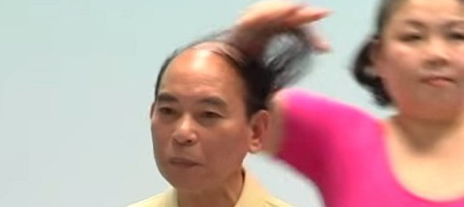 B型に謝って！B型独自の行動を体操で表現した「B型体操」が失礼すぎる