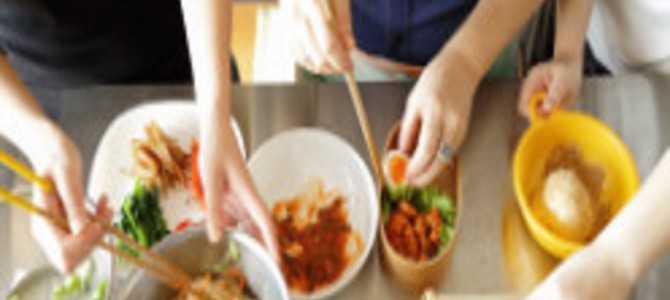 嫌がらせ弁当ママと反抗期ムスメが、天国のパパに作ったお弁当がめちゃ泣ける