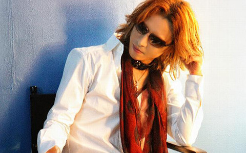 【XJAPAN】YOSHIKIの点滴と湿布姿