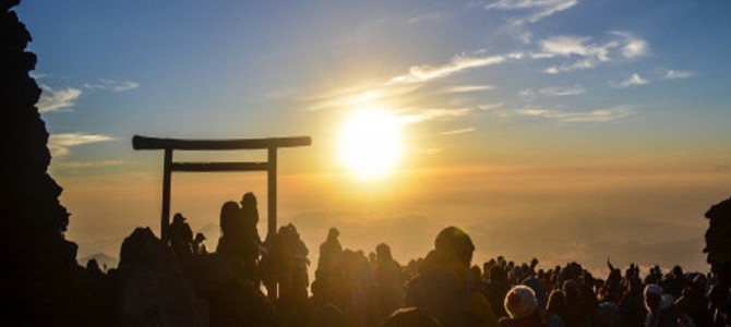 実は間違いだらけ！？彼氏彼女や上司と初詣に行って恥をかかないように正しい参拝方法