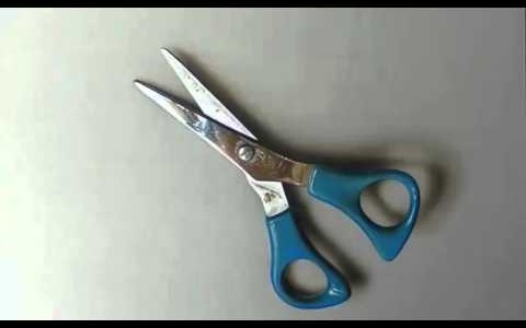 超絶リアルなハサミの絵が完成するまでの早回し映像！