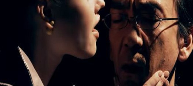 口臭くっさ～…新垣隆が息のにおいを音楽で表現する「息興曲」がシュールすぎる！