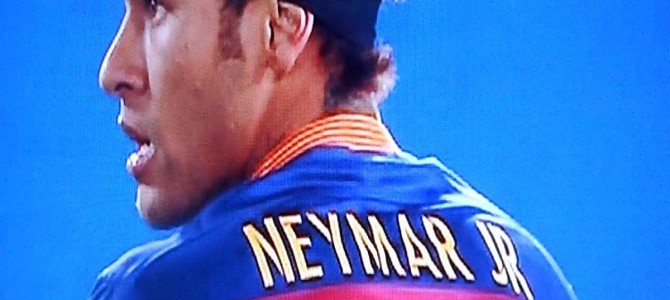 決勝で見せたネイマールの4人抜きがスゴい！