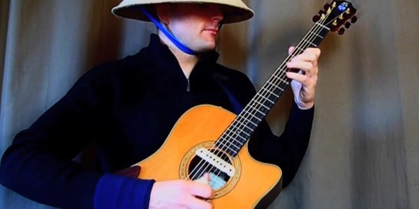 アコースティックギター1本でトランシーなダンスミュージックを演奏する天才！