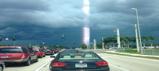 「マンション広告の新規分譲中！の光オーラ」がマジで発生！？その正体は