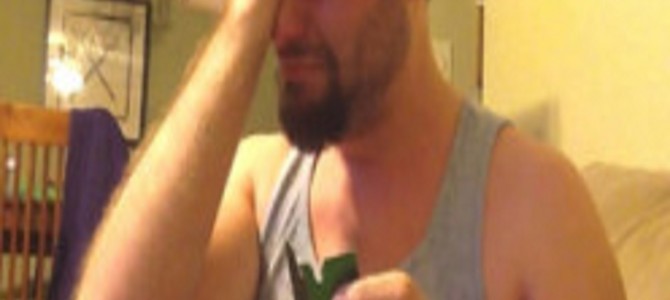 少しずつ明らかになる妻の妊娠。耳が不自由な夫のリアクションに涙が止まらない。