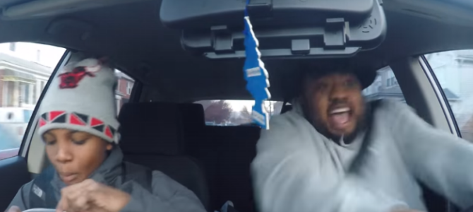 フリークアウトするパパのとんでもない運転が吹っ飛び過ぎて笑える