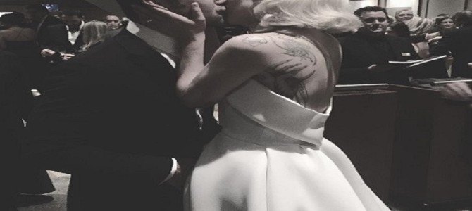 レディー・ガガ、レイプ被害を経てたどり着いた真実の愛。婚約者に感謝伝える