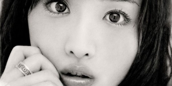 鉛筆だけで描かれた「石原さとみ」が写真にしか見えないと話題に！描かれるまでを早送りで！！