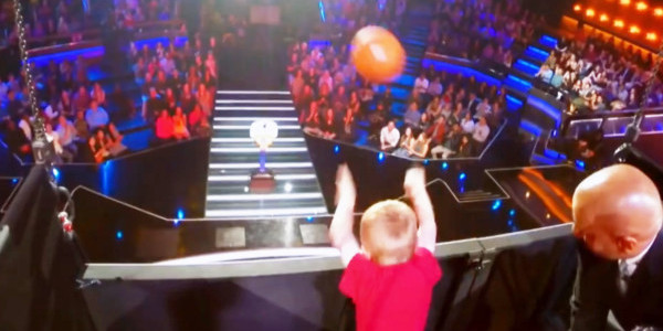 100発100中！4歳の少年のシュートの精度がプロ並だとアメリカで話題に！