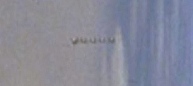 NASAが15年間解決できないUFO写真。「公開→削除→再公開」 NASAが15年間解決できないUFO写真。「公開→削除→再公開」