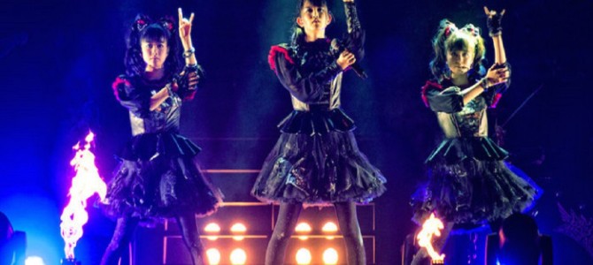 1万2千人が狂喜！英国ウェンブリーで日本人初の単独公演に成功した3人の少女達