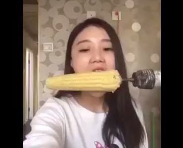 「斬新なとうもろこしの食べ方」が起こした悲劇