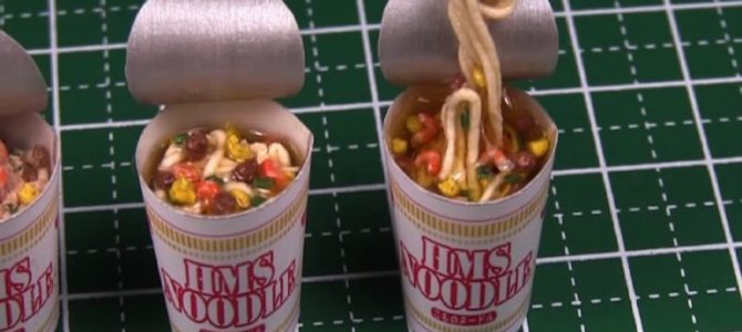 ミニチュアのカップヌードル製作 ミニチュアのカップヌードル製作
