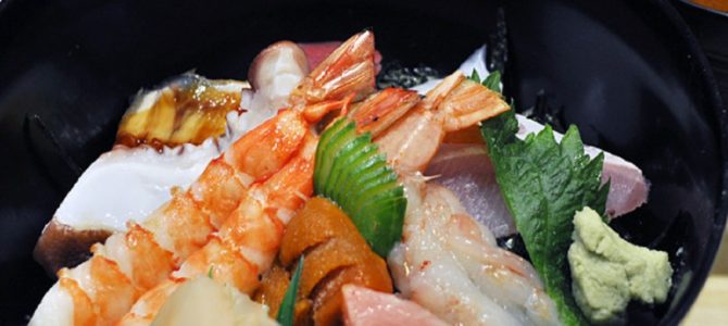京都七条「魚問屋ととや」の海鮮丼が、セクシー！？