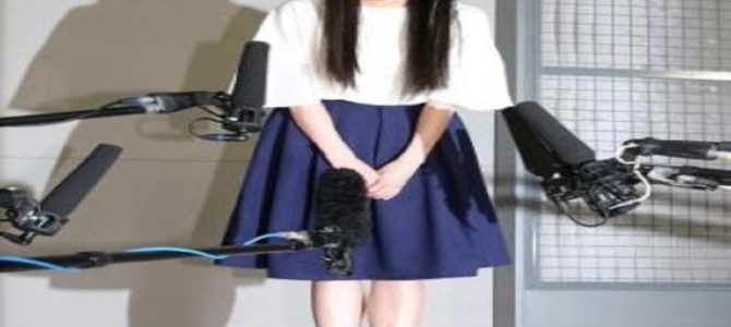 ベッキー、芸能界復帰会見。今後の恋は? ベッキー、芸能界復帰会見。今後の恋は?