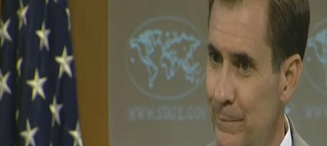 アメリカ政府の記者会見中に“ポケモンＧＯ”をプレイしていたレポーター、報道官にバレる。