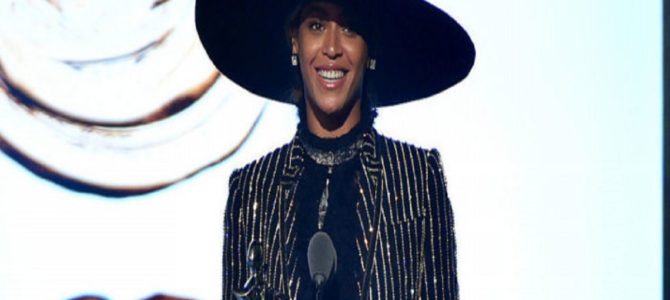 人種差別を受けたデビュー当時の苦悩を語るビヨンセに世界中が称賛