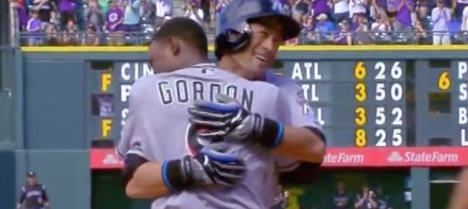 イチロー、メジャー100年の歴史で30人だけの偉業を達成！その瞬間会場が歓声に包まれる！