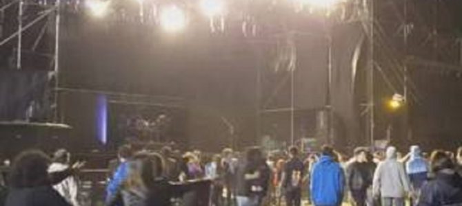 パラグアイやばい… メガデスのライブで観客が暴徒化！