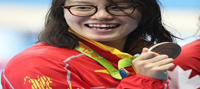 「昨日、生理になって…」と驚きの発言をする競泳選手が世界中で人気者