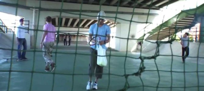 突然公園に現れた「錦織圭」の神技に外国人もびっくり！自然と拍手が沸き起こる！