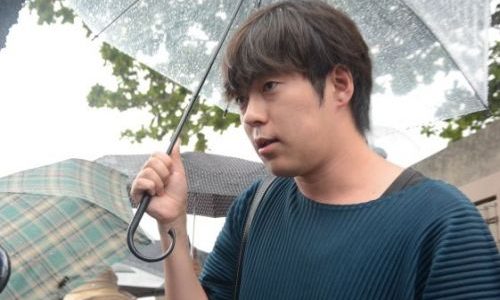 ウーマン村本「賛成でも反対でもないが無理やり基地作るの許せない」辺野古反対の県民大会に参加