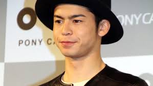 テラスハウス菅谷哲也の悪評とは？示談相手は松川佑依子でリークしたのは誰？