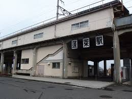 蓬莱駅で人身事故 湖西線が運転見合わせ 蓬莱駅で人身事故 湖西線が運転見合わせ