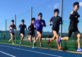 第９５回東京箱根間往復大学駅伝（箱根駅伝）に出場する城西大の駅伝部員が非常口から転落事故で死亡