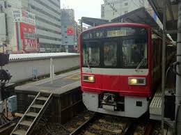 神奈川県川崎市川崎区の京急大師線、川崎大師駅-東門前駅間で人身事故