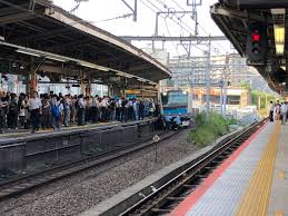 京浜東北線の川崎駅～鶴見駅間の踏切で人身事故