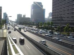 阪神高速東大阪線で多重事故